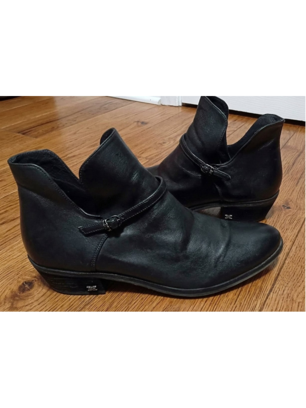 Size 10 Women's Sam Edelman Black Leather Buckle Ankle Booties Low Stacked Heel